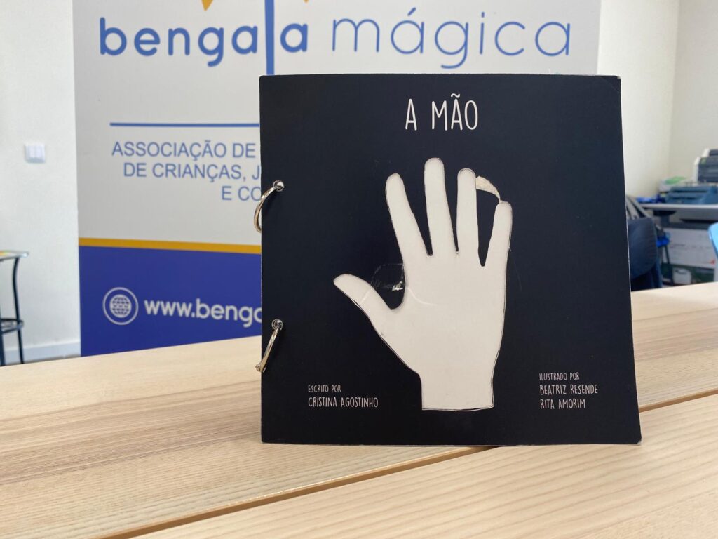 A Mão