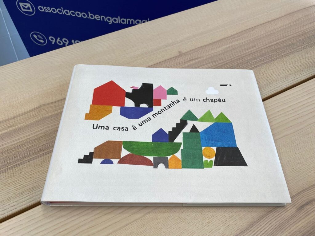 Uma Casa é uma montanha é um chapéu